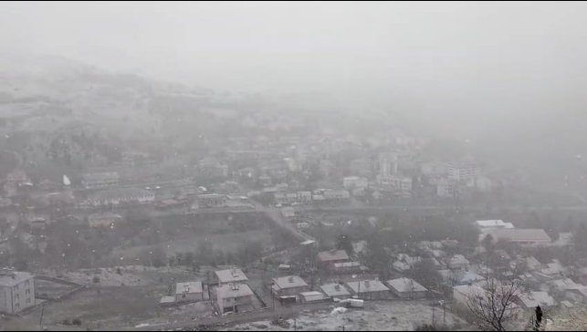 Tunceli'de nisan ayında kar sürprizi