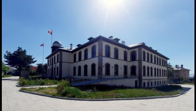 Buram buram tarih kokan mekan