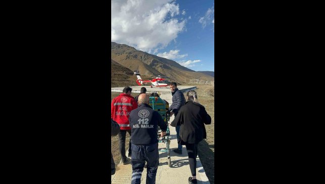 Helikopter ambulans 35 haftalık gebe hasta için havalandı