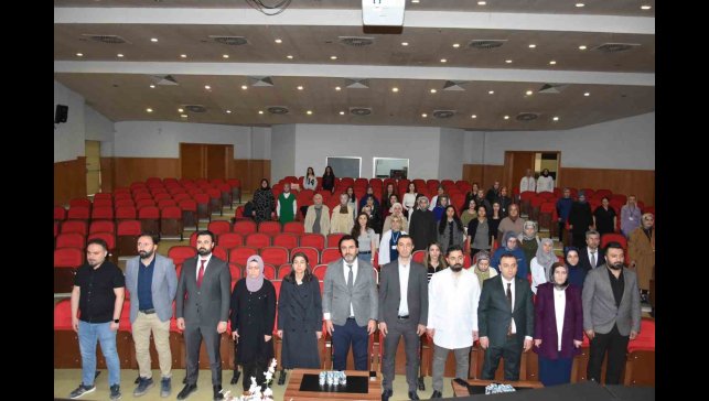 Van'da "Ebelik Normal Doğum Bilgi ve Beceri Artırma ve Afete Hazır Oluşluk Eğitimi" başladı