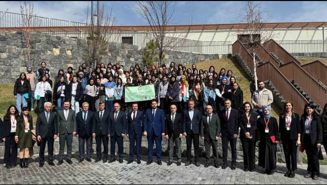 "Maziden Atiye Ahlat" programı yeniden başladı