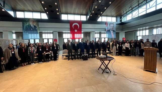 "Maziden Atiye Ahlat" programı devam ediyor