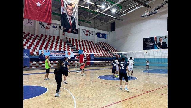 Ağrı'nın en büyük voleybol turnuvası başladı