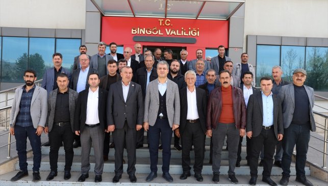 Bingöl İl Özel İdaresi Genel Sekreteri Üçgül, muhtarlarla bir araya geldi