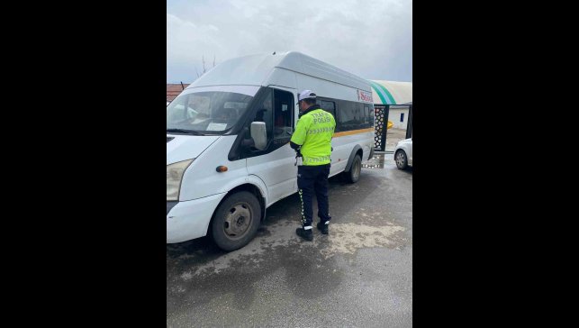 Ağrı'da öğrenci servislerine güvenlik denetimi: 114 araç kontrol edildi