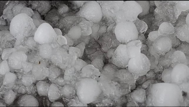 Tunceli'de dolu ve sağanak hayatı olumsuz etkiledi