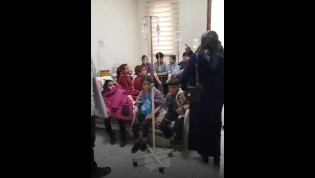 Ardahan'da 90 öğrenci zehirlenme şüphesiyle hastanelik oldu