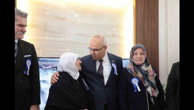 Ağrı Valisi Koç, 180. kuruluş yılında polis teşkilatını yalnız bırakmadı