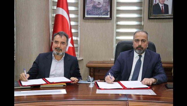 Van YYÜ tarihinde bir ilk