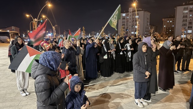 İsrail'in Gazze'ye saldırıları Ağrı ve Erzincan'da protesto edildi