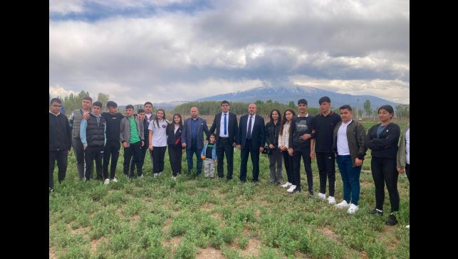 Geleceğin ziraatçıları uygulamalı derste buluştu