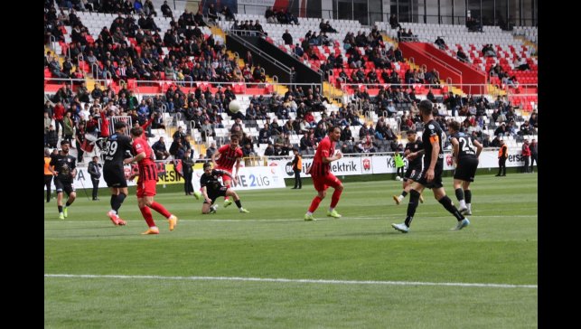 24Erzincanspor Kastamonuspor ile 2-2 berabere kaldı