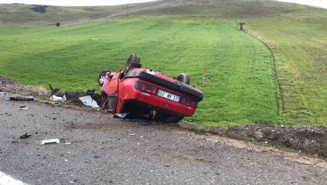 Elazığ'da otomobilin devrilmesi sonucu 4 kişi yaralandı