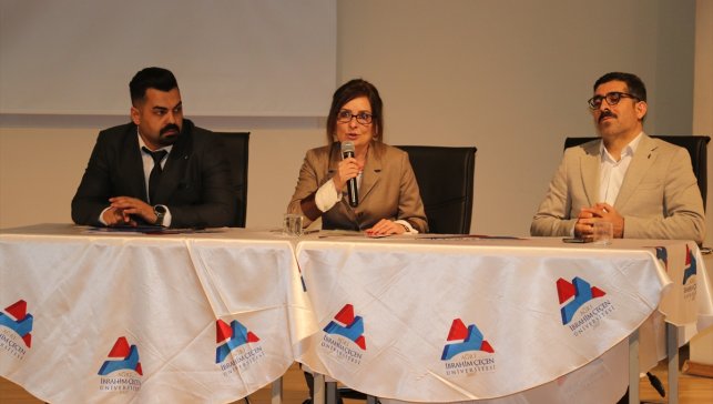 Ağrı'nın düşman işgalinden kurtuluş süreci konferansta anlatıldı