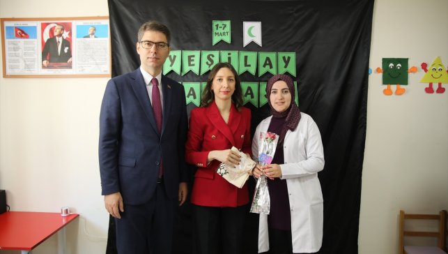 Okuma yazma kursları sayesinde yıllar sonra elleri kalem tuttu