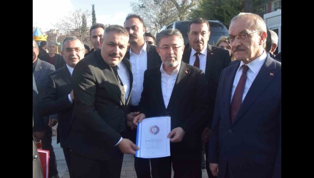 MTSO Yönetim Kurulu Başkanı Sadıkoğlu, Tarım Bakanı Yumaklı'ya kapsamlı dosya sundu