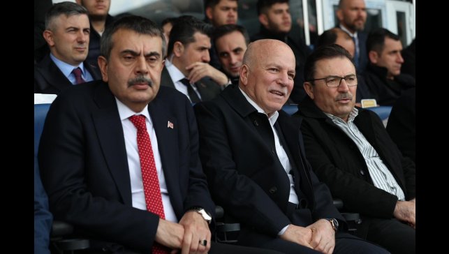 Başkan Sekmen'den Bakan Tekin'e destek