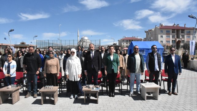 Van YYÜ'de "2. Turizm Şenliği" başladı