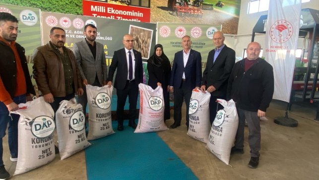 Ağrı'da tarımda çeşitliliğin artırılması amacıyla çiftçilere 120 ton tohum dağıtıldı