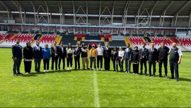 Karate aday hakemlik kursu tamamlandı