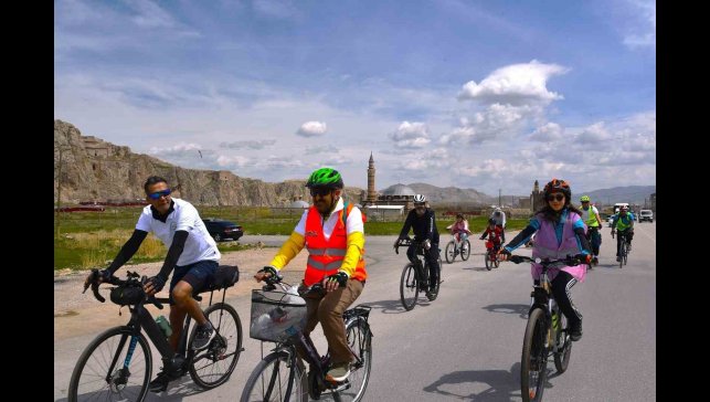 Van'da sağlıklı yaşam için bisiklet turu düzenlendi