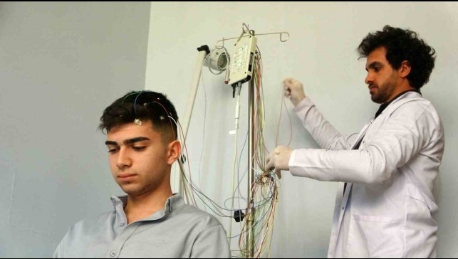 Van'da bayılma ve nöbet şikayetlerinde sevk tarih oluyor