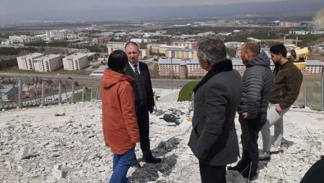 Erzurum'daki kayakla atlama kulelerinde bakım ve onarım çalışmaları başladı