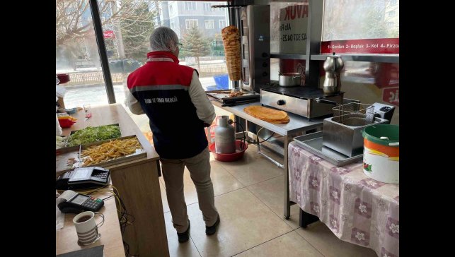 Erzurum'da tavuk dönercilere denetim