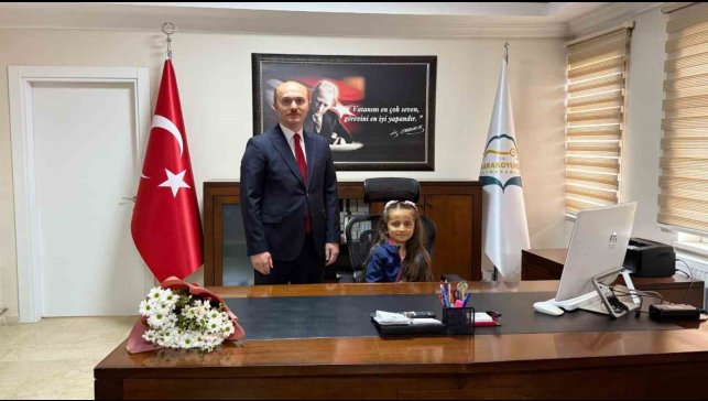 Kaymakam Yavuz, koltuğunu minik Nursima'ya devretti