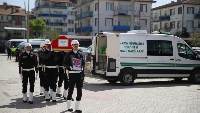 Kalp krizi sonucu yaşamını yitiren komiser için Malatya'da tören düzenlendi