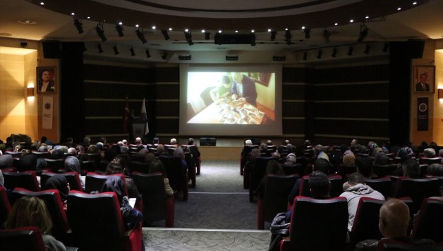 Erzurum'da "Hane İçi Dijital Eğitim" konferansı düzenlendi