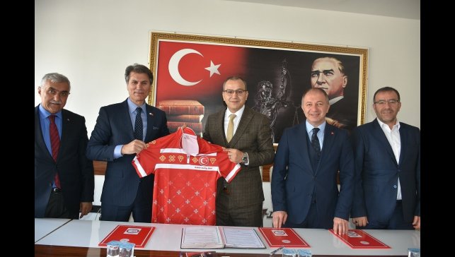 Floor curling iş birliği protokolü