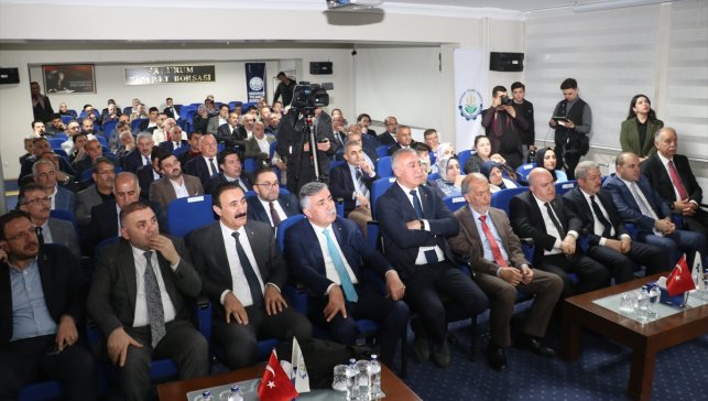 TOBB Başkanı Hisarcıklıoğlu, Erzurum'da iş dünyası temsilcileriyle buluştu: