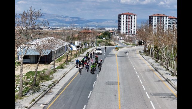 Yeşilyurt Belediyesi'nden baharın gelişine pedallı kutlama