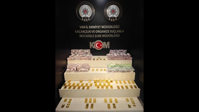 Van'da gümrük kaçağı 66 kilo 668 gram altın ele geçirildi