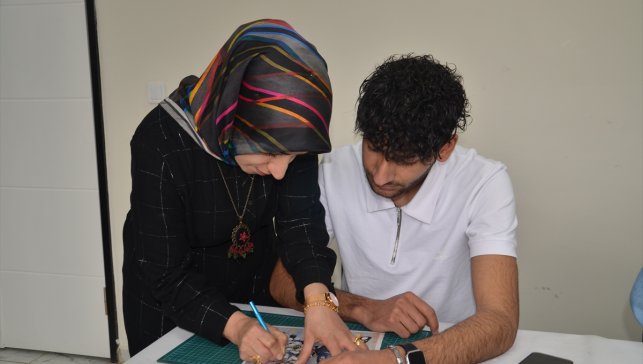 Muş'ta filografi ve rölyef kursu açıldı