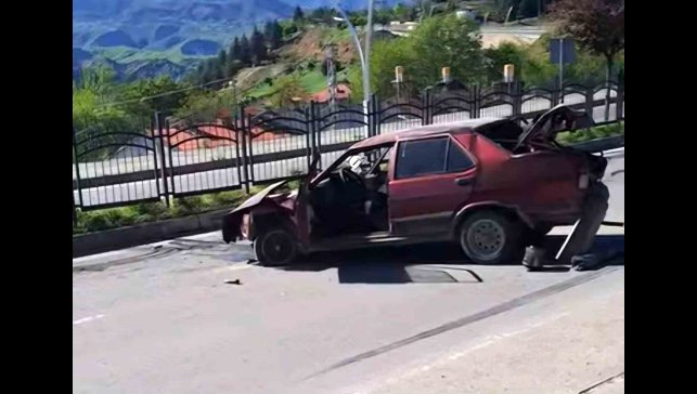 Tunceli'de araç takla attı: 1 yaralı