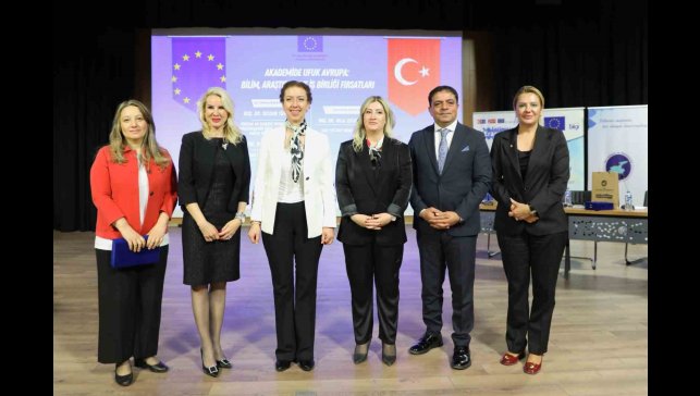 Van AB Bilgi Merkezi, YYÜ'de 'AB Desteklerini' anlattı