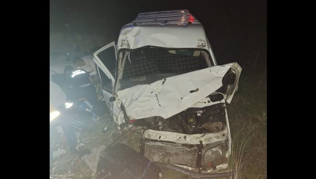 Malatya'da minibüs şarampole yuvarlandı: 8 yaralı