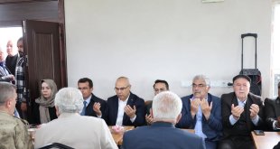 Vali Koç’tan Sayan Ailesine Taziye Ziyareti