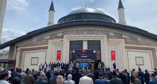 Ağrı’da Hacı Adayları Dualarla Uğurlandı