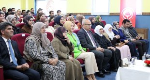 Ağrı’da Anneler Günü’ne Özel Söyleşi Programı Düzenlendi