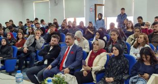 AİÇÜ’de Gazilerle Kıbrıs Barış Harekâtı Söyleşisi Düzenlendi