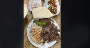 Ağrı’nın Meşhur Yaprak Döneri Sosyal Medyada Gündem Oldu!
