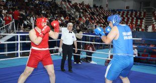 Ağrı’da Genç Erkekler Türkiye Ferdi Boks Şampiyonası Başladı