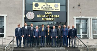 MEB Mesleki ve Teknik Eğitim Genel Müdür Vekili Mehmet Bal, Ağrı'da AR-GE ve BİLSEM’i Ziyaret Etti