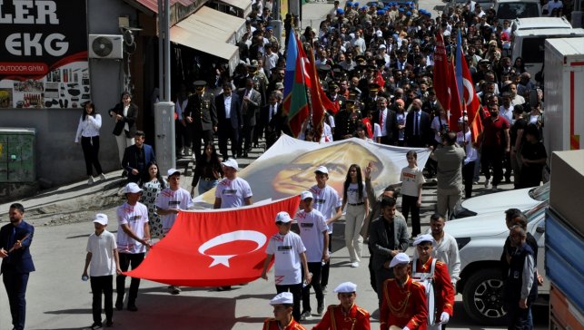 Çukurca'da 19 Mayıs Atatürk'ü Anma, Gençlik ve Spor Bayramı kutlandı