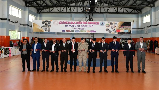 Çatak'ta "Hayat Boyu Öğrenme Haftası" etkinliği yapıldı