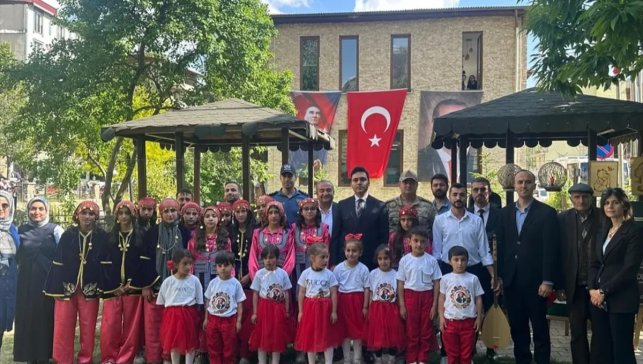 Bahçesaray'da "Hayat Boyu Öğrenme Haftası" etkinliği yapıldı