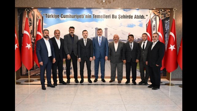 Vali Çiftçi, muhtarları kabul etti